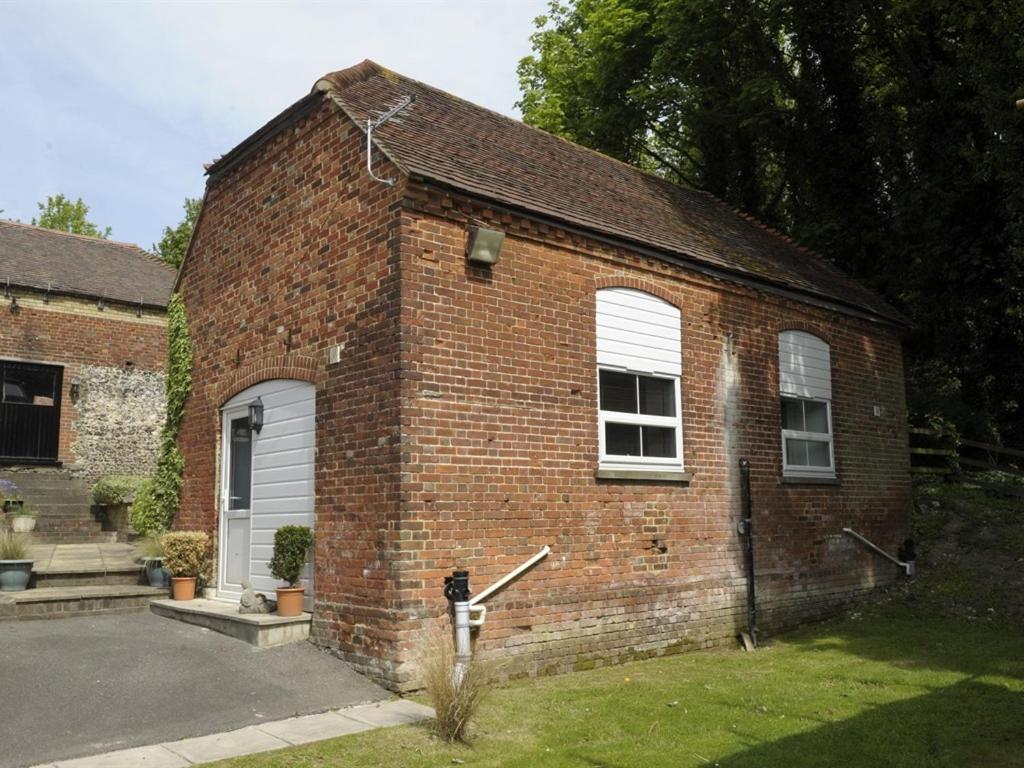 Lower Bell Aylesford Exterior photo